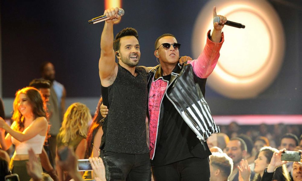 Luis Fonsi and Daddy Yankee - Photo: Sergi Alexander/Getty Images